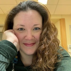 Meet your Posher, Mara